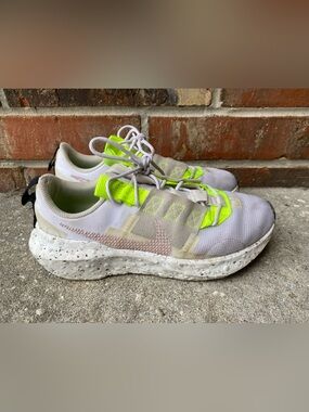 Nike Light Gray Sneakers with Neon Yellow Accents